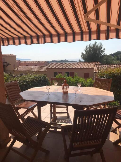 Terrasse De 30M2 Vue Mer Panoramique 1 Chambre Apartment Cavalaire-sur-Mer Luaran gambar